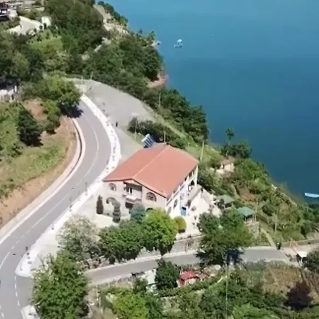 Tani Hotel 3*