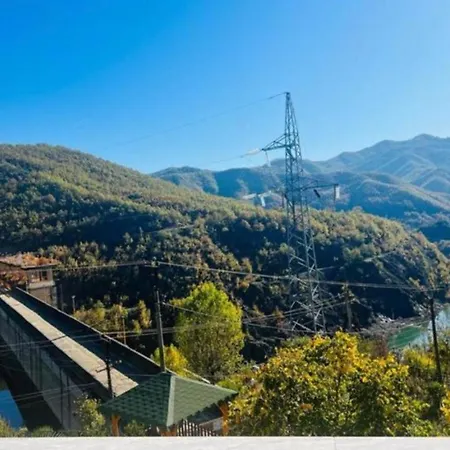 Отель Tani Ulez